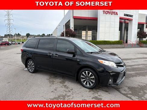 Used 2019 Toyota Sienna XLE w/ XLE Navigation Package AWD/4WD image 1