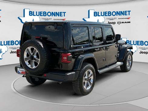 Certified 2019 Jeep Wrangler Unlimited Sahara AWD/4WD image 5