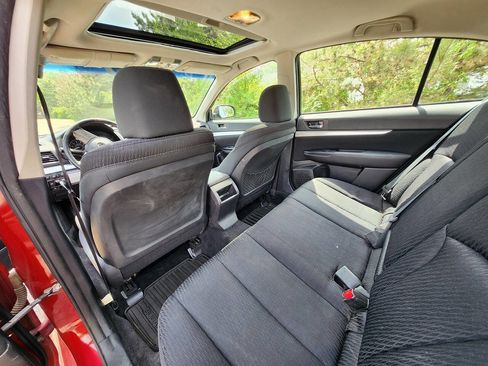 Used 2011 Subaru Legacy 2.5i Premium AWD/4WD image 21