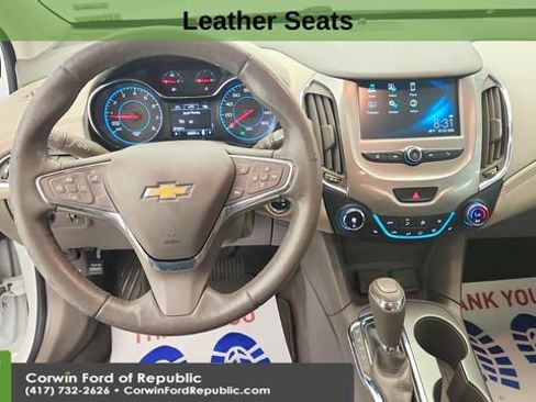 Used 2017 Chevrolet Cruze Premier w/ Enhanced Convenience Package image 13