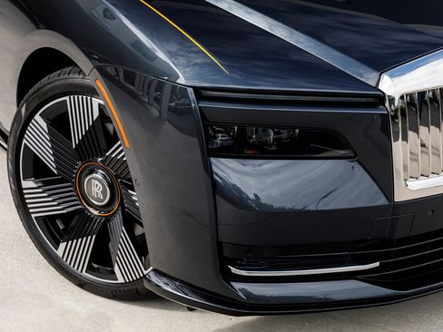 Certified 2024 Rolls-Royce Spectre w/ Spectre Launch Package image 5