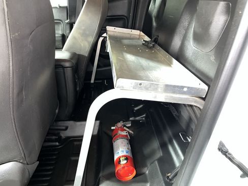 Used 2022 Chevrolet Colorado LT w/ Fleet Safety Package RWD image 26