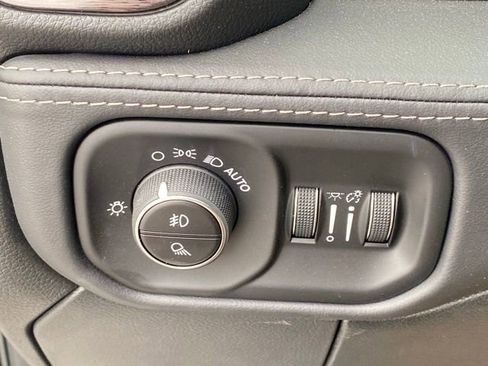 New 2026 RAM 2500 Limited image 28