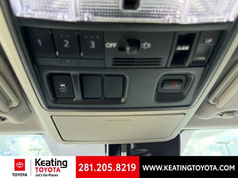 Used 2023 Toyota 4Runner SR5 Premium w/ Moonroof Package RWD image 23