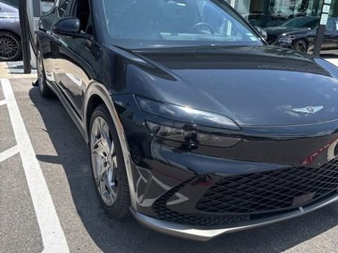 Used 2023 Genesis GV60 Performance AWD/4WD image 3