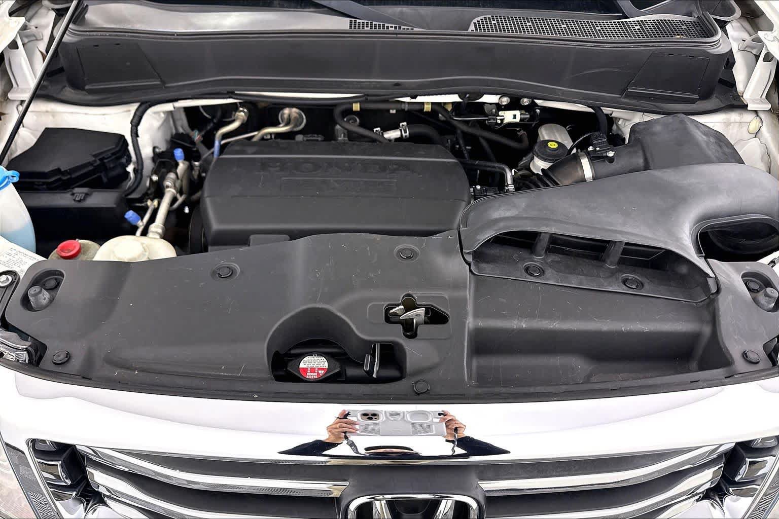 Used 2015 Honda Pilot Touring image 27