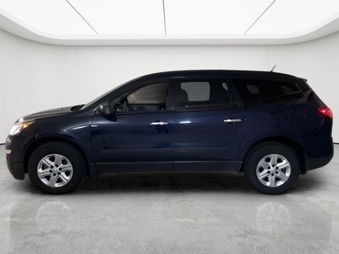 Used 2016 Chevrolet Traverse LS FWD image 9