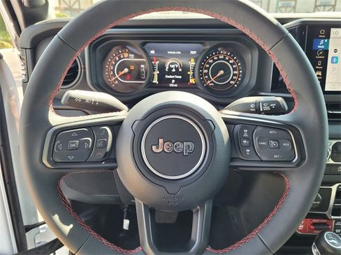 New 2024 Jeep Gladiator Rubicon image 12