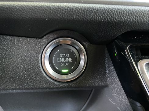 Used 2026 Chevrolet Traverse LT w/ Midnight/Sport Edition FWD image 28