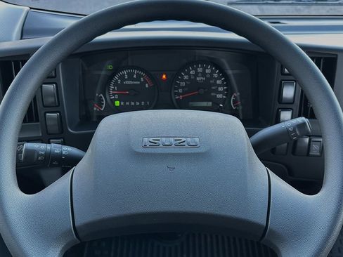 Used 2024 Isuzu NPR RWD image 16