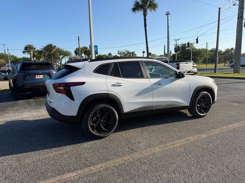 New 2026 Chevrolet Trax LT FWD image 12