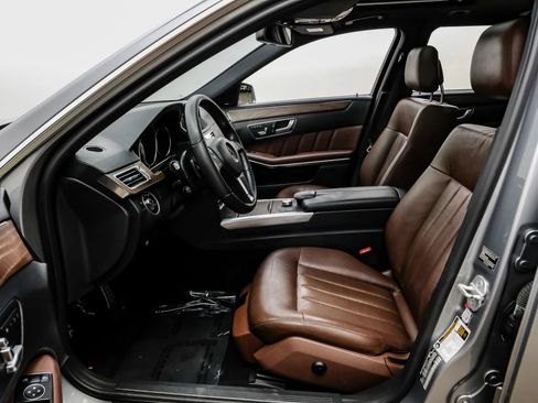Used 2014 Mercedes-Benz E 350 4MATIC Wagon image 30