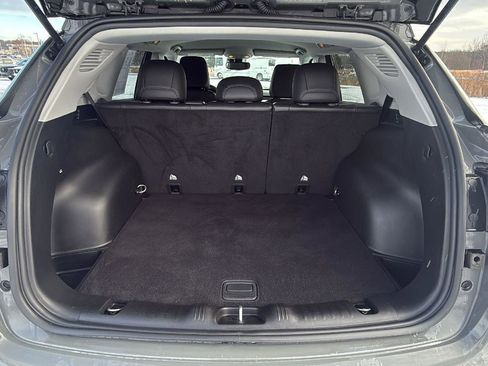 Used 2022 Jeep Compass Limited image 21