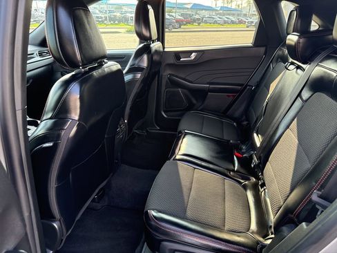 Used 2024 Ford Escape ST-Line image 17