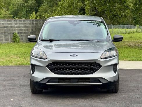 Used 2022 Ford Escape SE FWD image 3