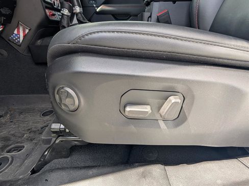 Used 2024 Jeep Gladiator Rubicon image 22