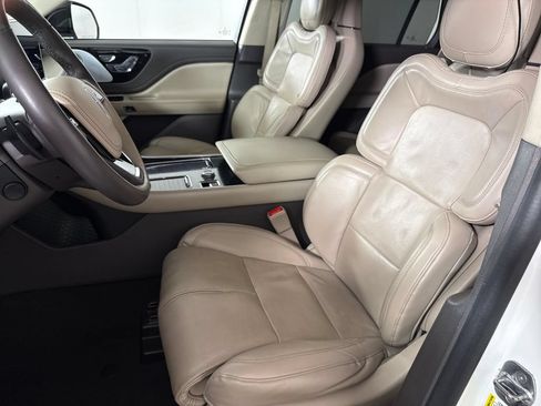Used 2021 Lincoln Aviator Reserve w/ Equipment Group 201A AWD/4WD image 11