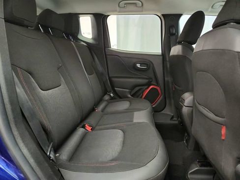 Used 2017 Jeep Renegade Trailhawk AWD/4WD image 25