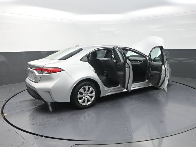 Used 2024 Toyota Corolla LE FWD image 45