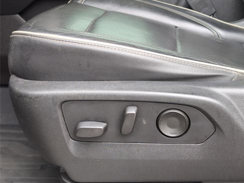 Used 2021 GMC Yukon SLT w/ SLT Luxury Plus Package image 15