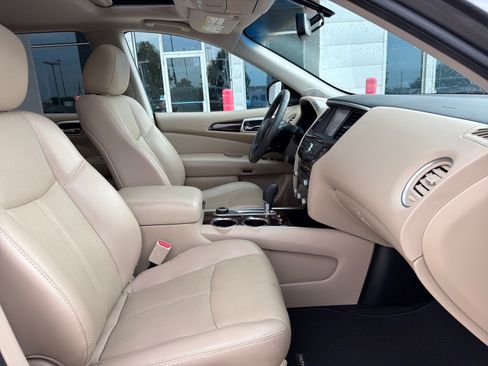 Used 2016 Nissan Pathfinder 4WD image 31