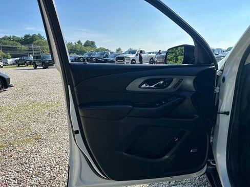 Used 2020 Chevrolet Traverse Premier w/ Redline Edition AWD/4WD image 25