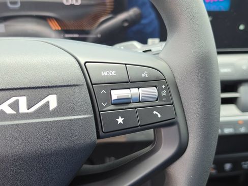 New 2026 Kia K4 FWD image 30