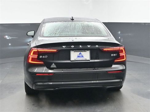 Used 2024 Volvo S60 B5 Plus image 7