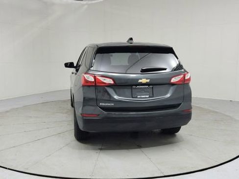 Certified 2019 Chevrolet Equinox LS w/ LS Convenience Package image 4