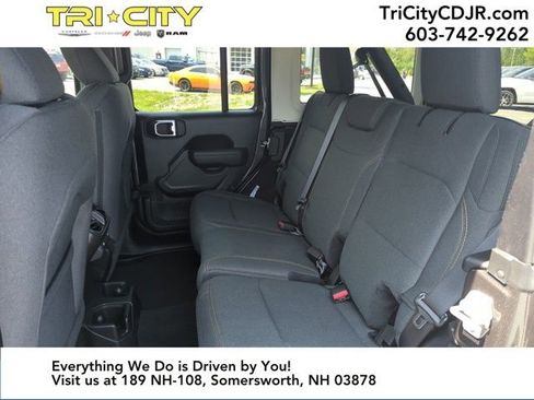 New 2025 Jeep Wrangler Sport S image 29