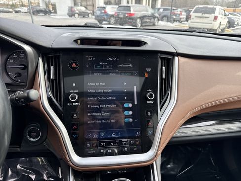 Used 2022 Subaru Outback Touring w/ Popular Package #2 image 24