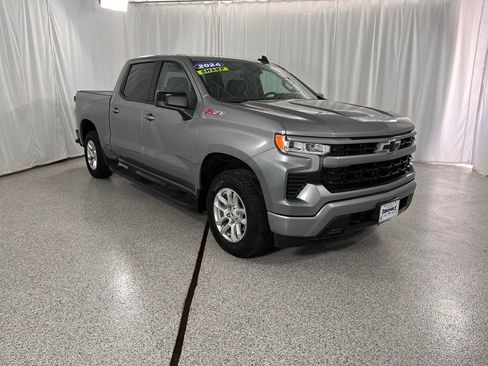Used 2024 Chevrolet Silverado 1500 RST AWD/4WD image 7