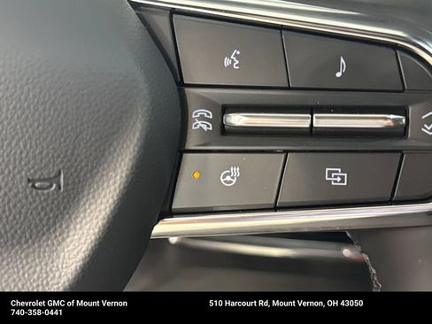 New 2026 Chevrolet Equinox LT w/ Safety and Technology Package AWD/4WD image 2