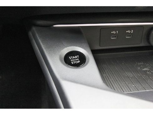 New 2026 Nissan Sentra SR w/ Floor Mat Package FWD image 19