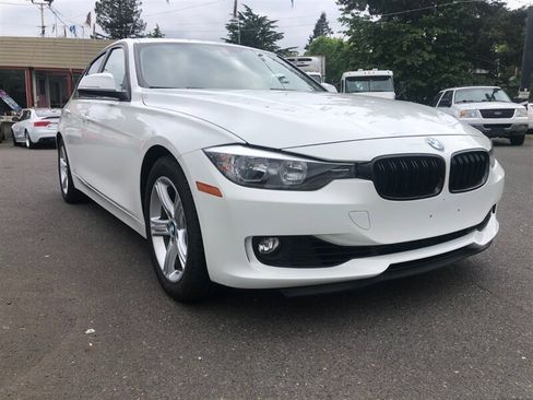 Used 2012 BMW 328i Sedan RWD image 6