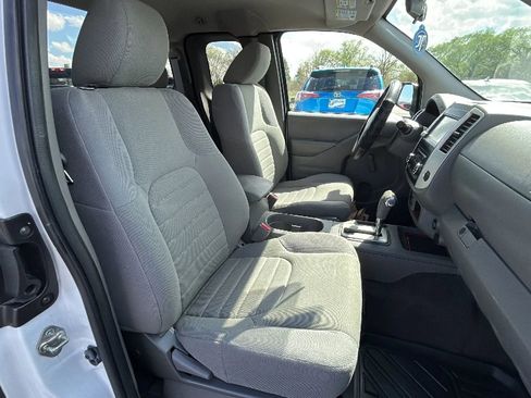 Used 2019 Nissan Frontier S image 32