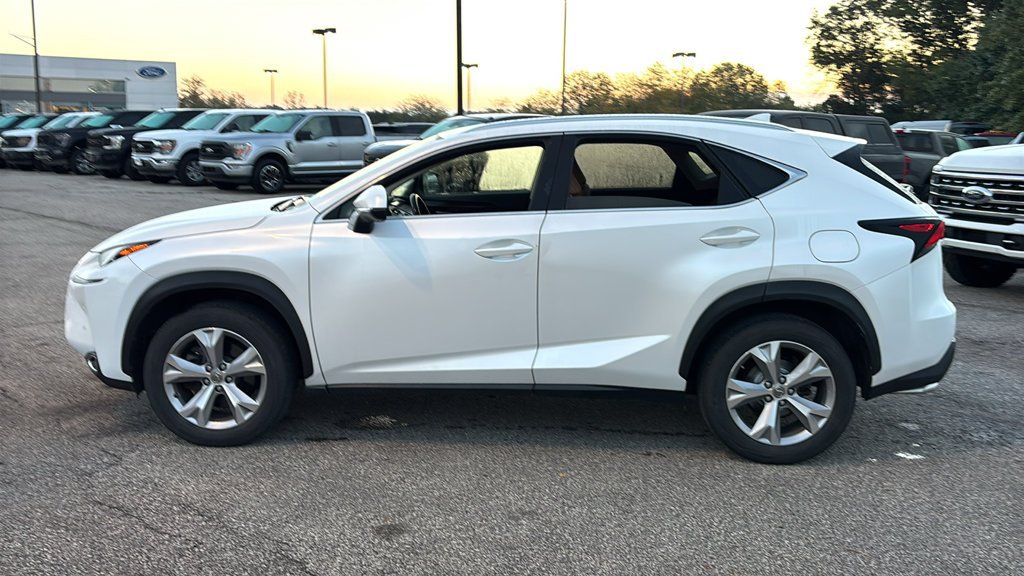 Used 2017 Lexus NX 200t AWD w/ Premium Package image 4