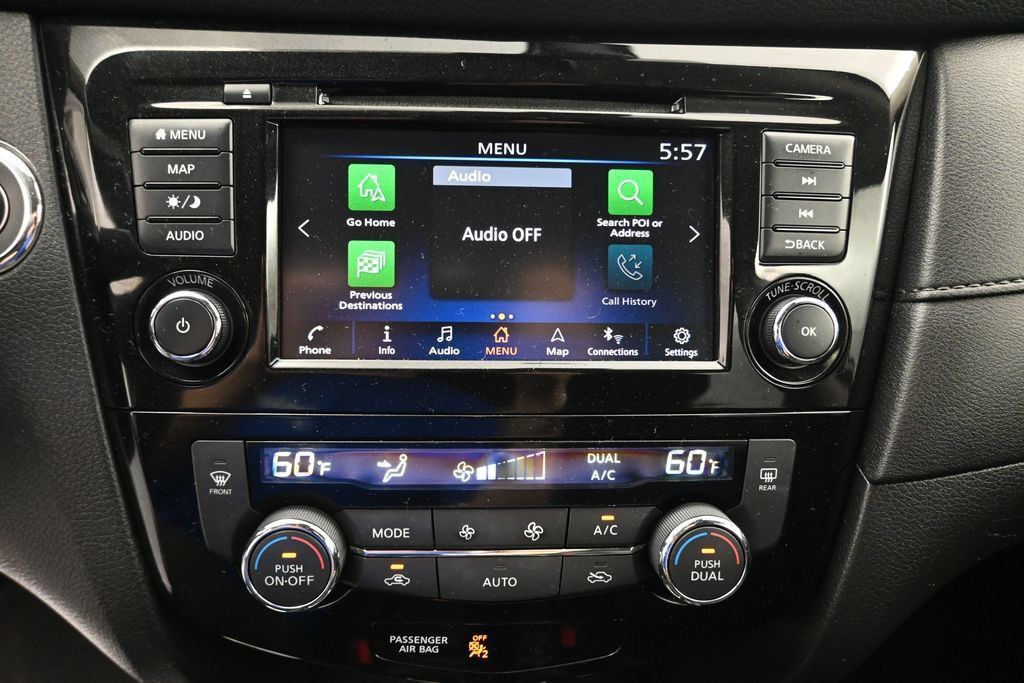 Used 2019 Nissan Rogue SV w/ Premium Package FWD image 22