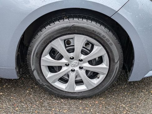 Used 2023 Toyota Corolla LE image 9