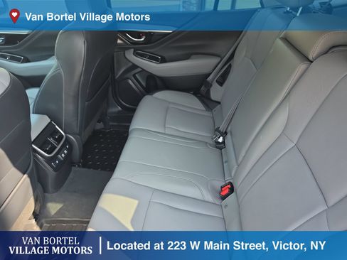 Used 2022 Subaru Outback Limited AWD/4WD image 26