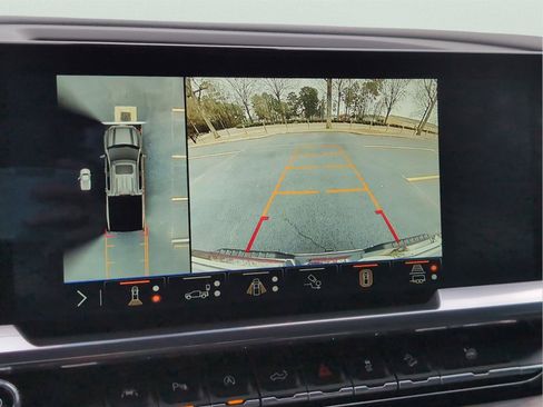 Used 2024 GMC Sierra 1500 SLT w/ SLT Premium Plus Package image 19