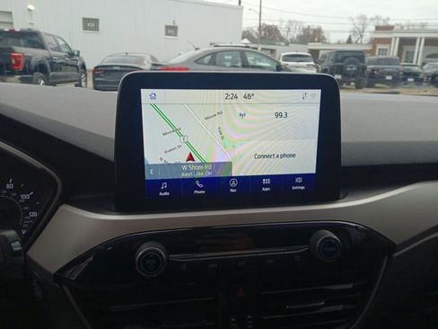 Certified 2022 Ford Escape SEL image 40