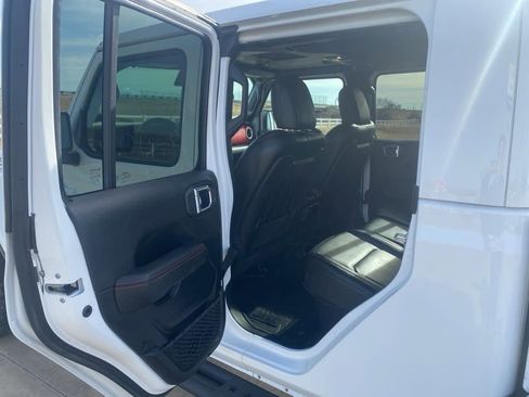 Used 2021 Jeep Gladiator Rubicon image 18
