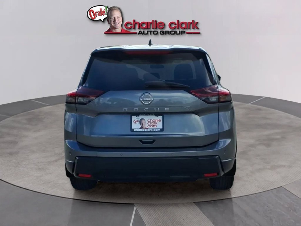 Used 2024 Nissan Rogue S FWD image 4
