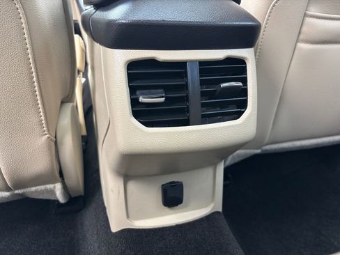 Used 2014 Ford Fusion SE w/ Equipment Group 202A image 35