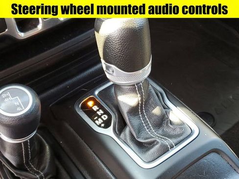 Used 2022 Jeep Gladiator Overland w/ LED Lighting Group image 25