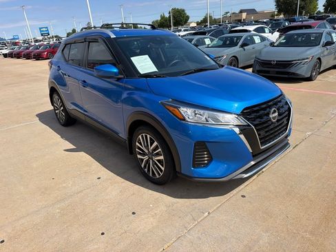 Used 2024 Nissan Kicks SV w/ Interior Electronics Package FWD image 7