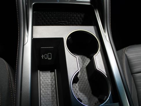 Certified 2024 Lincoln Nautilus Reserve w/ Equipment Group 202A image 22