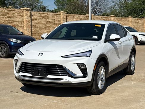 Used 2026 Buick Envista Preferred w/ Convenience I Package image 2