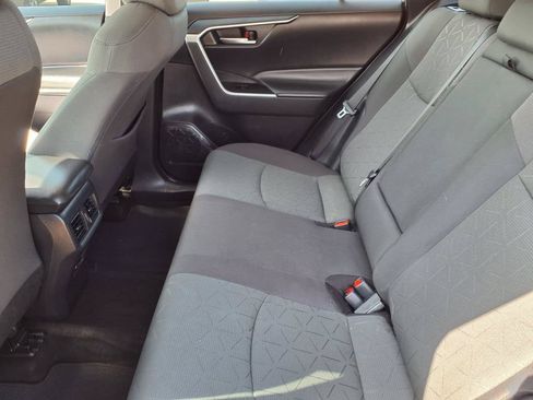 Used 2023 Toyota RAV4 XLE w/ Convenience Package FWD image 12